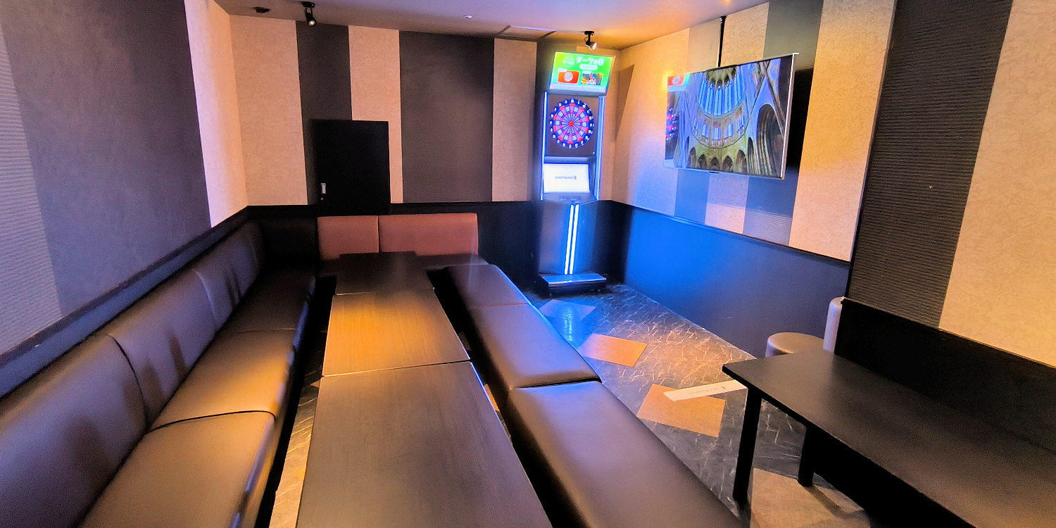 池袋東口店 内観2